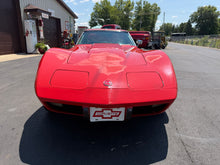 Load image into Gallery viewer, 1976 Corvette Stingray 4 speed

