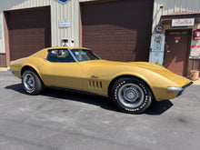 Load image into Gallery viewer, 1969 Corvette Coupe
