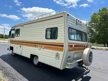 Load image into Gallery viewer, 1977 Coachman NICE!!
