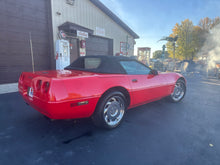 Load image into Gallery viewer, 1994 Corvette Convertible 6 speed

