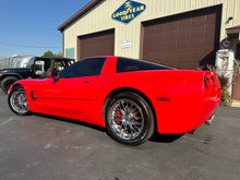 Load image into Gallery viewer, 2003 Corvette Coupe
