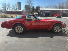 Load image into Gallery viewer, 1979 Corvette L-82, 4 speed
