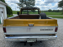 Load image into Gallery viewer, 1975 Chevrolet Blazer
