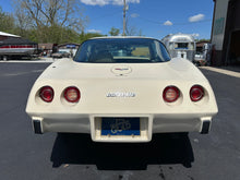 Load image into Gallery viewer, 1979 Corvette 4 speed
