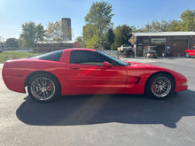 Load image into Gallery viewer, 2003 Corvette Coupe
