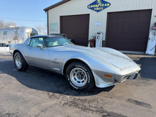 Load image into Gallery viewer, 1979 Corvette Coupe L82 4 speed
