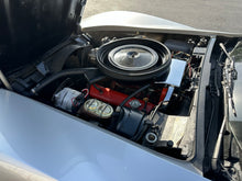 Load image into Gallery viewer, 1975 Roadster 4 speed
