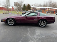 Load image into Gallery viewer, 1995 Corvette Coupe 36k miles
