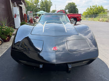 Load image into Gallery viewer, 1975 Corvette Stingray t-top coupe
