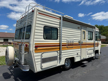 Load image into Gallery viewer, 1977 Coachman NICE!!
