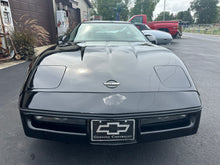 Load image into Gallery viewer, 1984 Corvette manual shift
