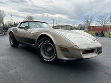 Load image into Gallery viewer, 1982 1-owner, 42k mile Collector Car
