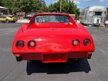 Load image into Gallery viewer, 1976 Corvette Stingray 4 speed

