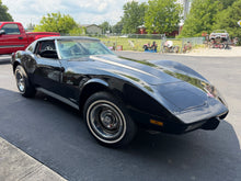 Load image into Gallery viewer, 1975 Corvette Stingray t-top coupe
