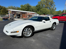 Load image into Gallery viewer, 1996 Corvette Convertible w/17k miles
