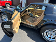 Load image into Gallery viewer, 1981 Corvette Coupe
