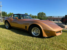 Load image into Gallery viewer, 1982 Corvette Coupe
