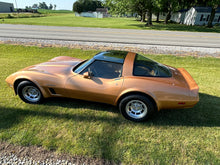 Load image into Gallery viewer, 1982 Corvette Coupe
