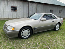 Load image into Gallery viewer, 1995 Mercedes SL500 Roadster

